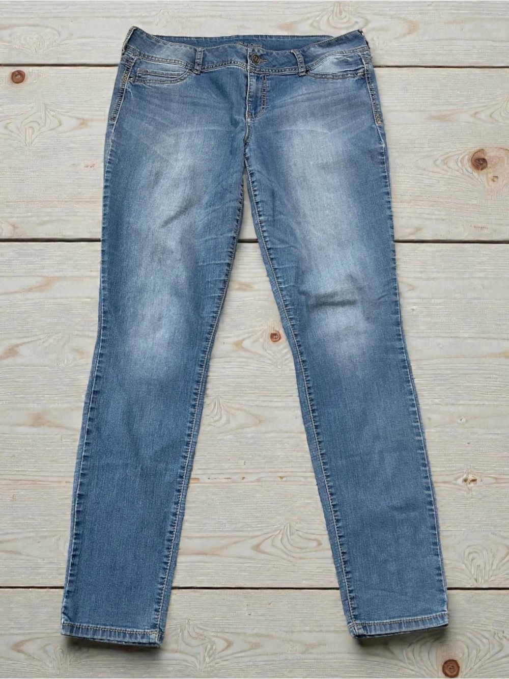 Maurices Faded Blue Slim Stretch Jeggings